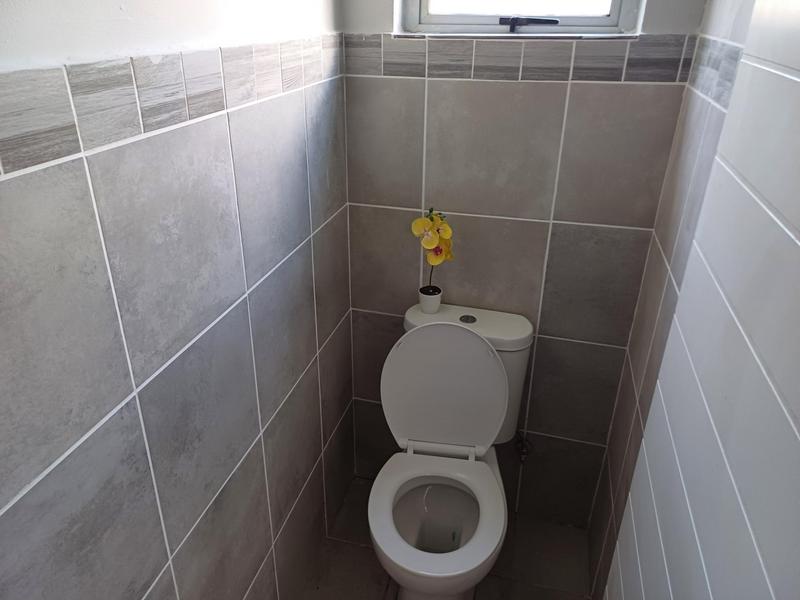 1 Bedroom Property for Sale in Gonubie Eastern Cape
